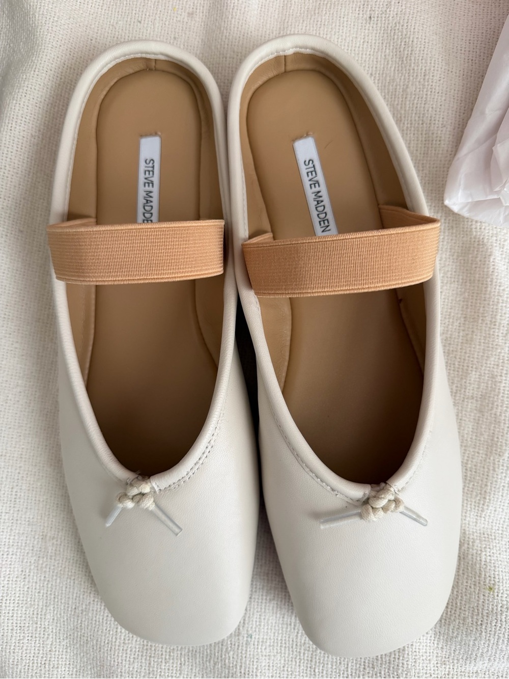 Steve Madden Cream Ballet Flats with Tan Elastic Strap